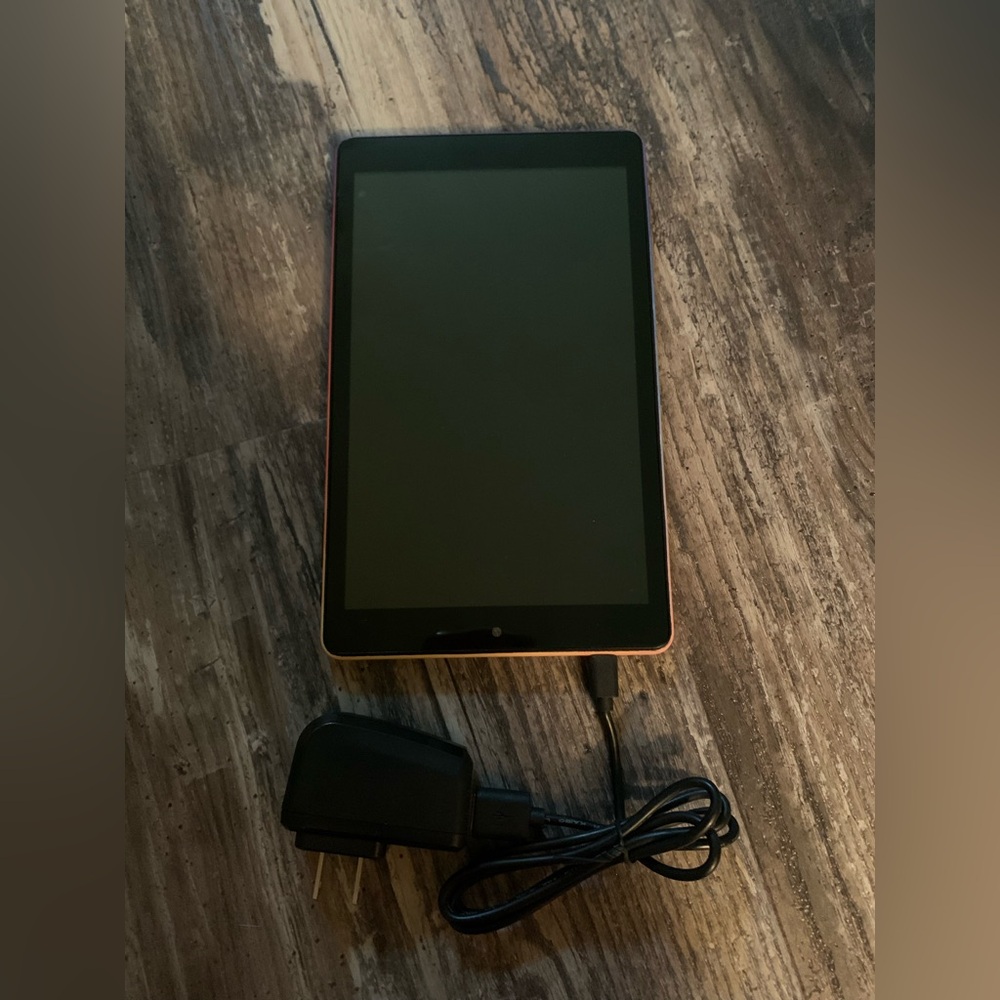 NuVision Android Internet Tablet - Picture 2 of 5